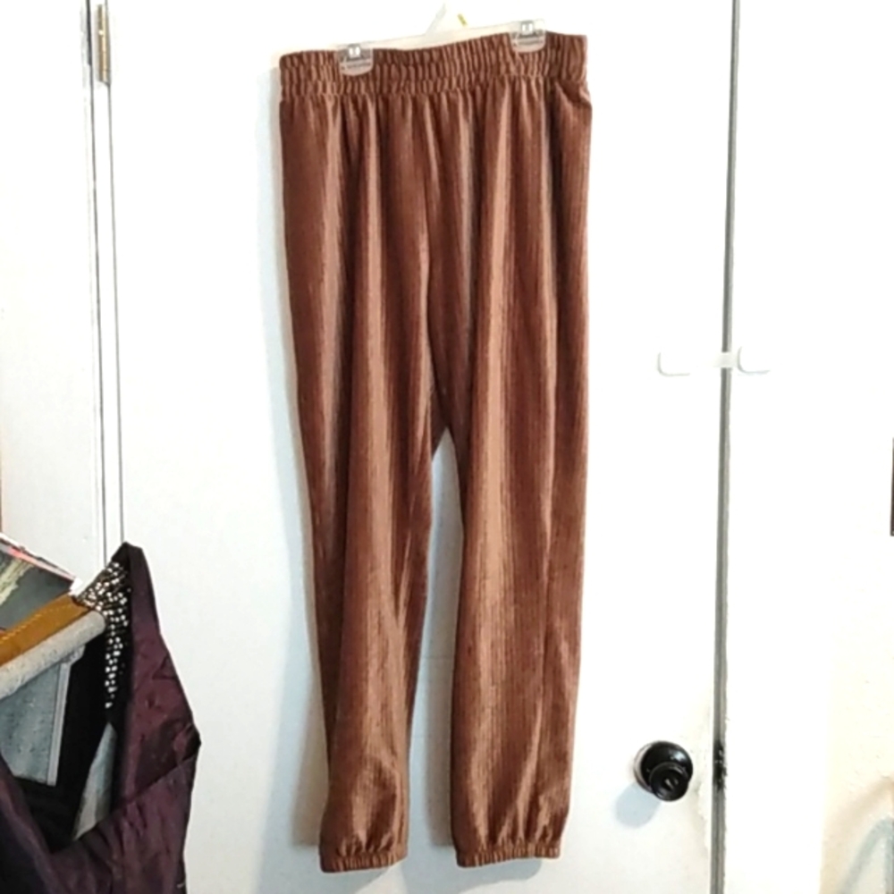 No Boundaries Women's Size Large Velvet Brown Pants